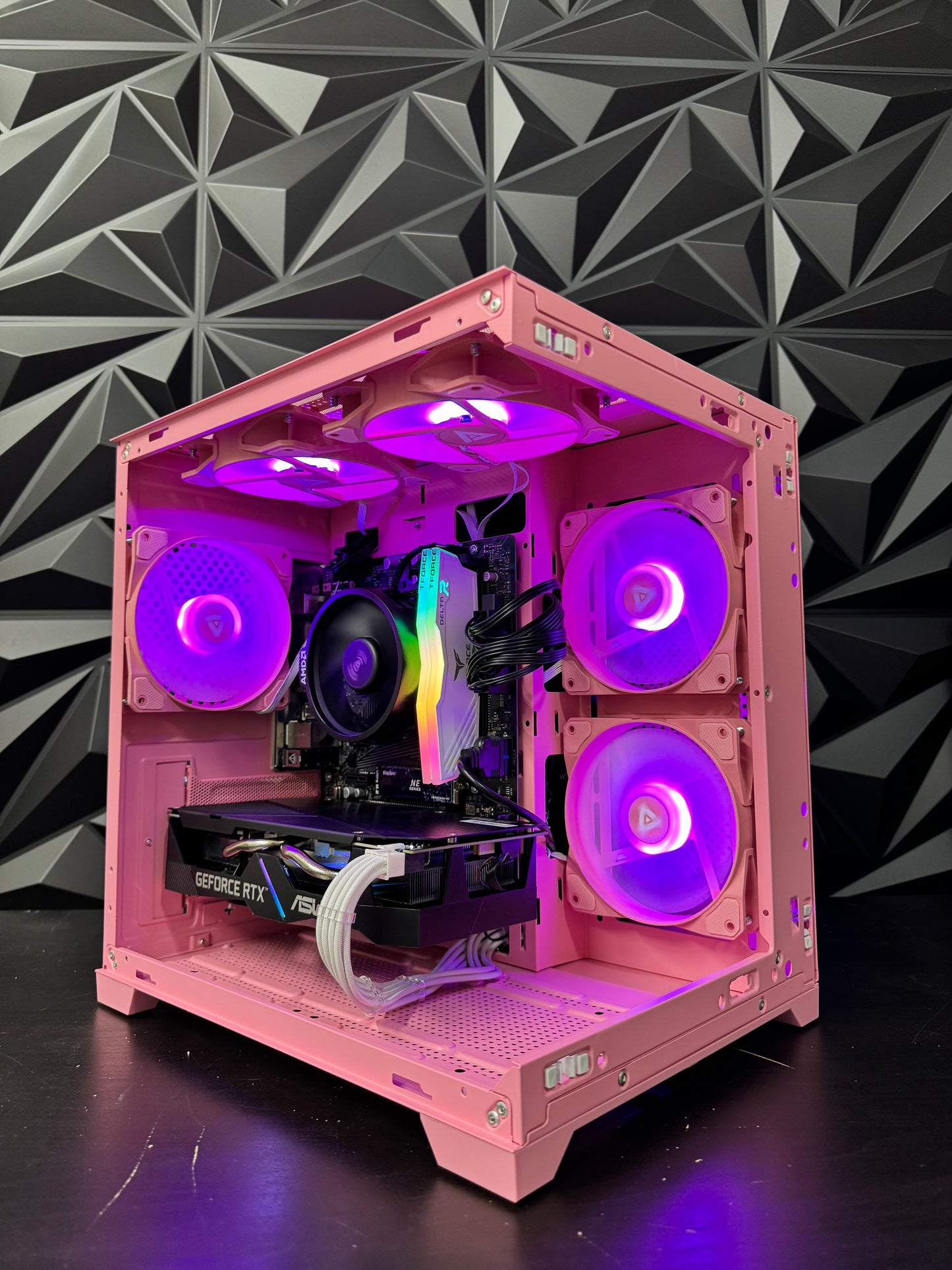 Beginner PINK 5600x + 4060